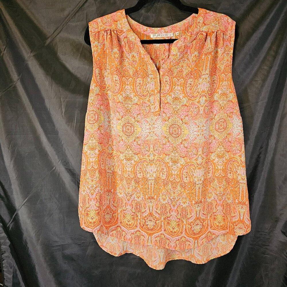 Violet & Claire colorful sleeveless blouse. Size 2X